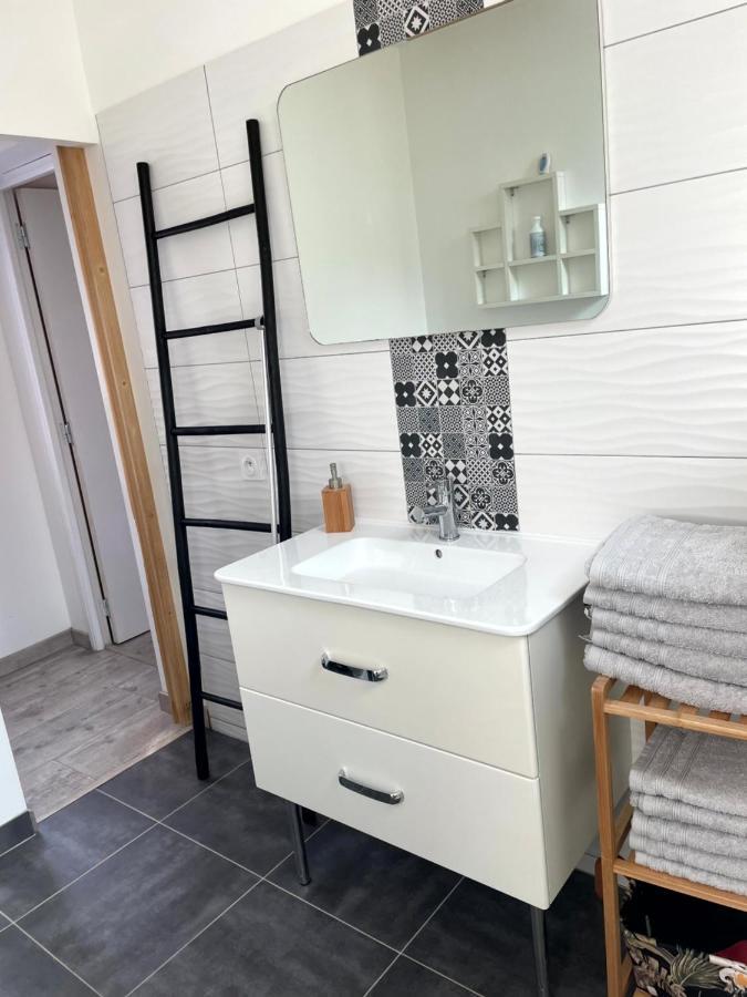 Agreable Maison 3* En Bord De Mer Dieppe Exterior photo