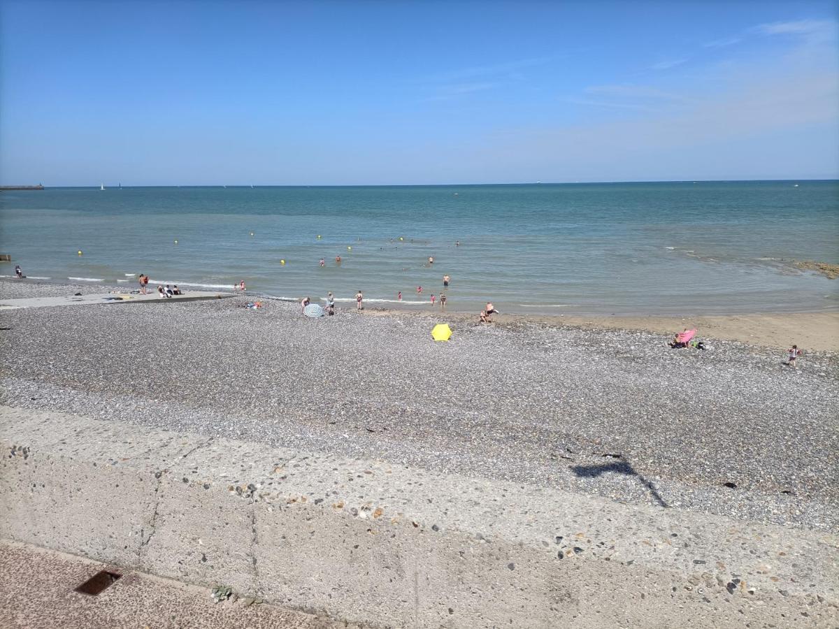 Agreable Maison 3* En Bord De Mer Dieppe Exterior photo